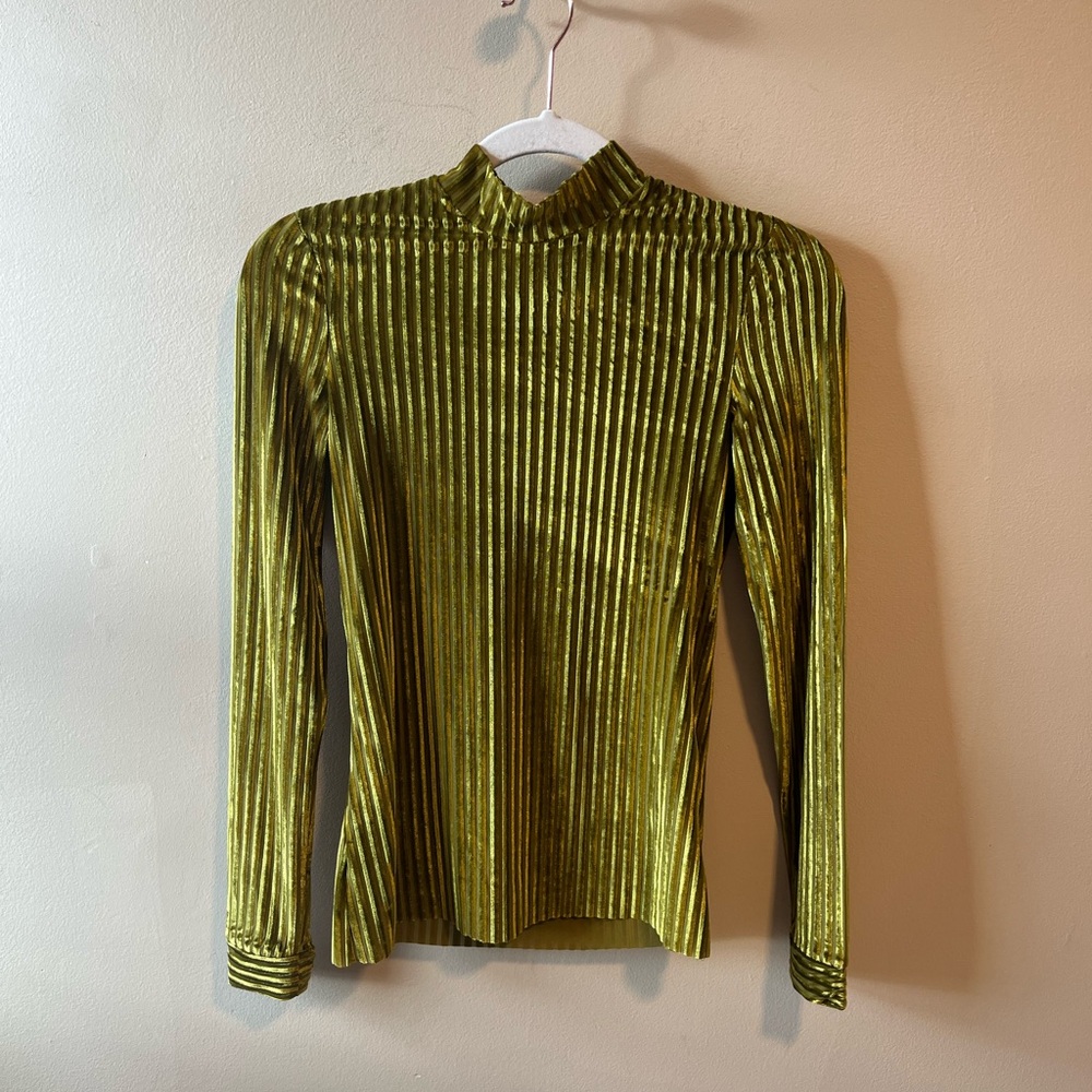 NWT Y.A.S. Velvet Long Sleeve Top in Fir Green XXS
